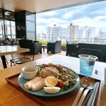 TIERRA LUZ VIENTO - 開放的なテラス席で頂きました✧‧˚