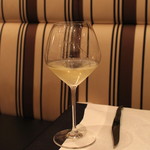 レザンファン ギャテ - Chassagne-Montrachet 1er Cru  2010  Olivier Leflaive