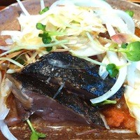 ダイナミックキッチン＆バー 響 風庭 赤坂 - 鰹たたき定食は赤坂価格の1200円