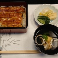 割烹 蒲焼 大沼 - うな重一式