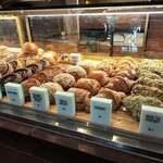 Tiong Bahru Bakery - 