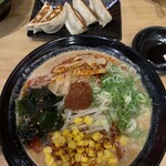 みそたつ×TONTON コラボ店 - 料理写真: