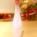 まき村 - ◉ 新政No.6ナンバーシックス X-type 2022
      ワインを感じさせる酸味があって和牛によく合う、木桶の香りもほんのしました