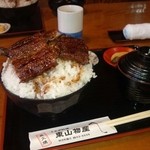 炭火焼うなぎ 東山物産 - 