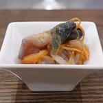 トリワイン ＰＩＫＯＳＨＨＨＵ - 前菜 長なすと鶏の冷やし南蛮