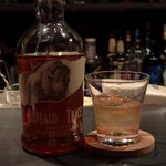 DEN - バッファロートレース