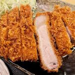 鎌倉かつ亭 あら珠 - 白金豚ロースかつ御膳（大180g）　2651円
キャベツ・ご飯お替り自由