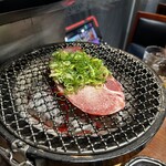 神戸ビーフ焼肉 お加虎 - 
