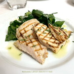ガストロノミア ヨシ - 鶏むね肉（グリル）＋小松菜のマリネ