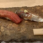 蕎麦割烹  倉田 - 真鰺の寿司と天然本鮪の中トロの握り
