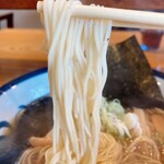 Momokuri Sannen Kaki Hachinen - 麺のアップです。（2023.7 byジプシーくん）