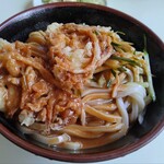 Choumei Udon - みそコロうどんと中華のミックス、中盛、野菜の天ぷら入り
