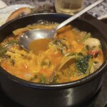 韓国居酒屋 オモニの家 - ユッケジャンスープ