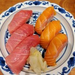 餃子と煮込み 魚屋鮨しん - 