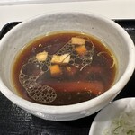 Mendo Koro Naokyuu - 【2023.7.18(火)】淡麗醤油つけ麺（2玉・280g）650円のスープ