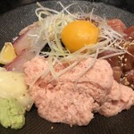 魚盛 - 平政と漬けブツ鮪の月見三色丼