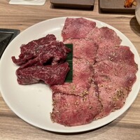焼肉うしごろ 新宿三丁目店 - 