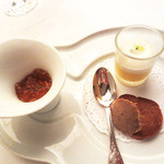 マダム・トキ - アミューズギュール