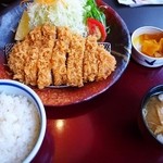 こだわりとんかつひかり亭 - 特上とろロースカツ定食