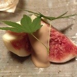 あさば - 無花果を胡麻だれで