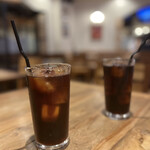 カフェバー＆ダイニング CANTINA - セットのドリンクは、アイスコーヒーを。
運ばれてきて、ビックリ！！∑(ﾟДﾟ)
居酒屋さんで言う、チューハイサイズのグラスです！
暑い日でしたので…たっぷりで嬉しい♪( ´▽｀)