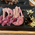 山羊料理さかえ - ヤギ刺し