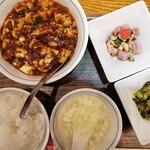 Seito Chin Ma Bo Toufu - 麻婆豆腐   小鉢やスープ付き