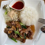 タイ料理ピン・タイ - 