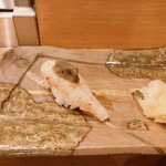 すし処 貫 - ぼたんエビ