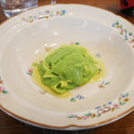 il tram - 手打ちフェットチーネ グリンピースのソース(ランチコース6380円)