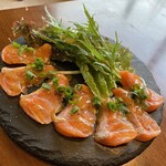 ハイドラント - サーモンのカルパッチョ