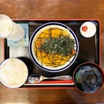 ベニ - 赤だし付き(別料金)