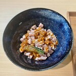 中華そば うお静 - ピリ辛切落し焼豚丼