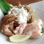 割鮮しんとく - 料理写真:石川県産ボイル毛蟹(2,000円)＋調理代(600円)食べやすいように甲羅の中に盛り付けてくれました。ミソも詰まっていて美味しかった