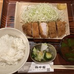 豚珍館 - ロースカツ定食1,250円