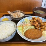 Katanaya - コロッケと唐揚げの定食「コロから定食¥650」