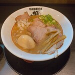 Tonkotsu Chuukasoba Gantare - 