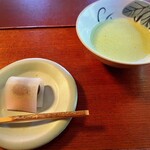 茶寮 宝泉 - 季節の上生菓子　抹茶セット