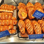 ブーランジュリー パリゴ - むっちりヒキのある生地に、ベーコンやチーズ、ソーセージなどが間違いない組み合わせ