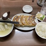 餃子のうめちゃん - 