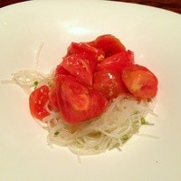 開化亭 - フルーツトマトとビーフンの胡麻油和え