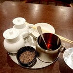 カフェ スパイス ローカル テン ト テン - 餃子の調味料