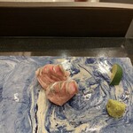 おたる政寿司 銀座 - にしん、生姜醤油で