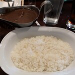 ラ・ファミーユ - ・「チキンカレー 中辛(¥950)」