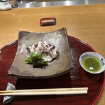 おかもと - ❻鱧の塩焼き、平兵衛酢（へベス）、蓼酢、万願寺とうがらし。