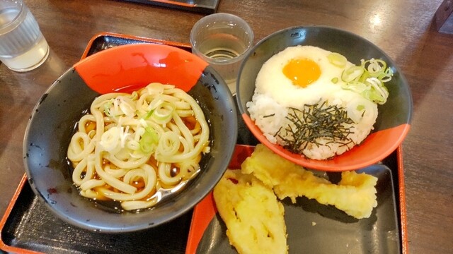 伊予製麺 帯広店 - 帯広（うどん）の写真