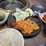 Yakiniku Seiki - ホルモン焼き定食＼(・o・)/!