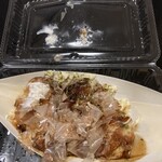 たこたこ団 - たこ焼き4粒（ダシ醤油）290円