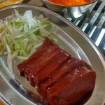 焼肉ホルモン ちゅらロース - プルップル！レバーしゃぶしゃぶ！