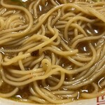 豚骨らーめん麺豊 - 麺アップ